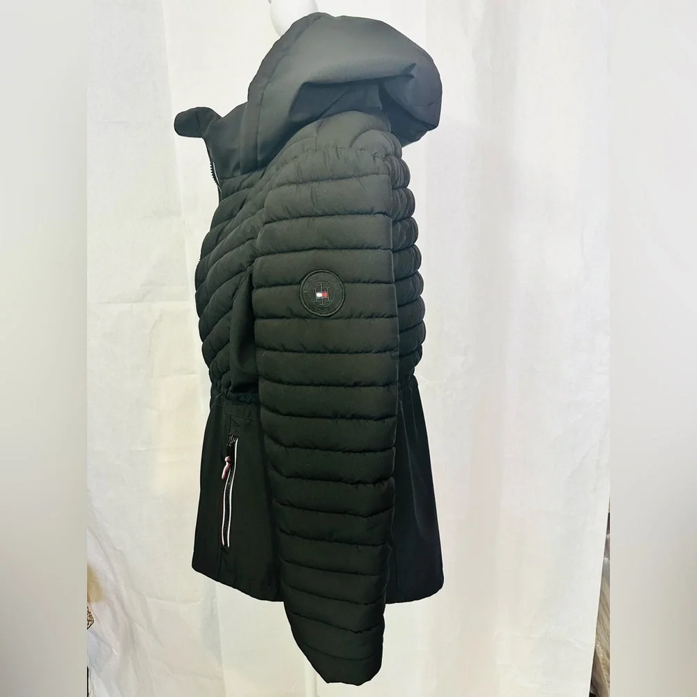 Women’s Black Quilted Hooded Jacket